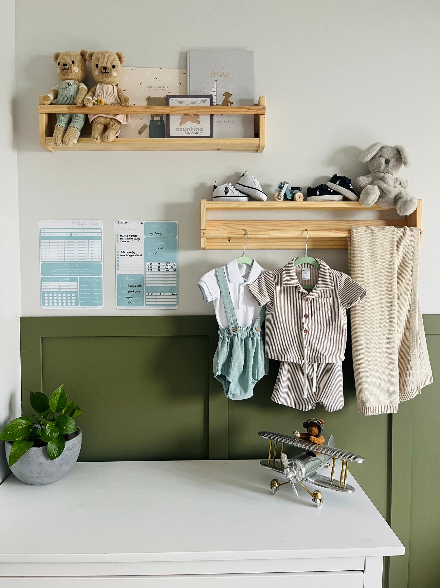 Magnetic Medication Tracker - Blue